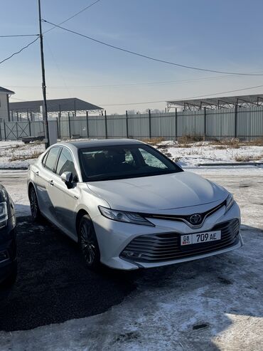 авто продажи: Toyota Camry: 2022 г., 2.5 л, Вариатор, Гибрид, Седан