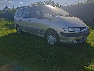 red bull nalepnice: Renault Espace monovolumen – siva boja, 5 vrata, prostrana kabina sa — 2