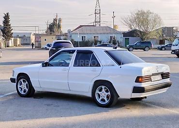 e39 guzgu: Mercedes-Benz 190 (W201): 2 l | 1990 il Sedan — 9