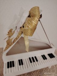 Xonça: Xonca piano satilir icine sokolad ve cicek qoyub hediyye etmek olar — 4