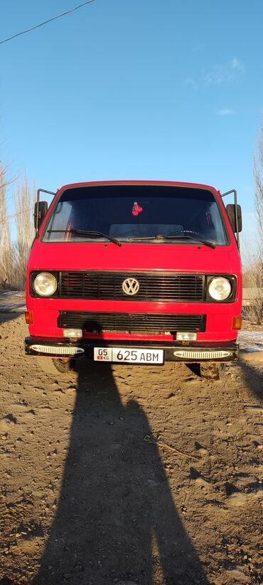 фольсваген в Кыргызстан: Volkswagen Transporter 1.8 л. 1983