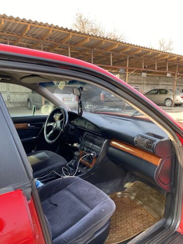 Audi: Audi 100: 1991 г., 2.3 л, Механика, Газ, Седан — 4