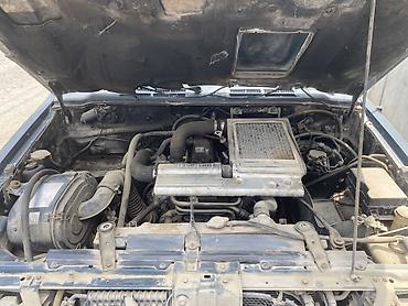 mitsubishi chariot: Mitsubishi Pajero: 2.8 l | Ofrouder/SUV — 3