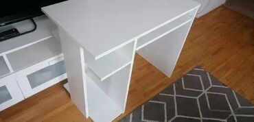 Stolovi: Radni Sto 55 🪑 Cena i Materijal: Izrađuje se od Univera debljine 18 — 10