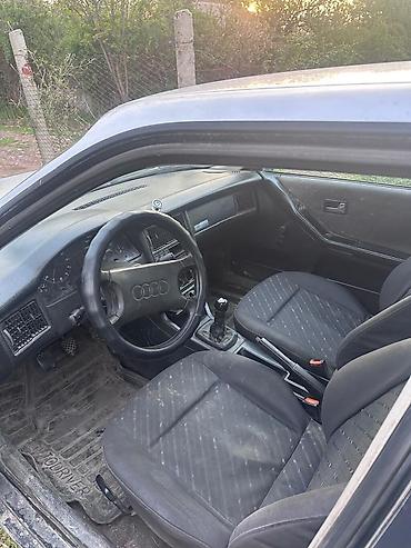 бу чехол: Audi 80: 1991 г., 1.8 л, Механика, Бензин, Седан — 2