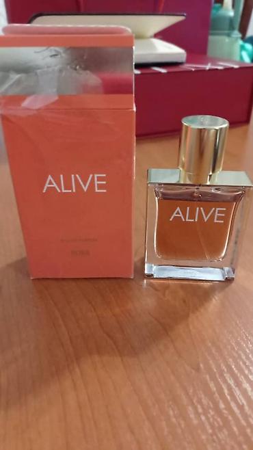 Парфюмерия: Парфюмы в продаже, остаток 80–85%. Все ароматы — сладкие. Кого — 8