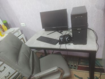 Настольные ПК и рабочие станции: Компьютер