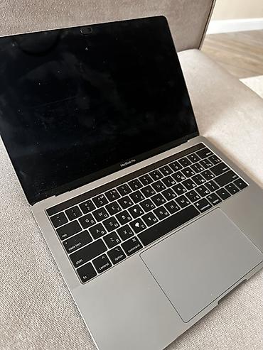 Ноутбуки Apple (MacBook): Apple MacBook Pro 13" (серый космос), поколение с сенсорной панелью — 3