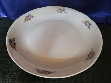 Ostali antikviteti: Tanjir velik Alba Julia porcelan iz 70ih. Tanjir za na lalafo.rs — 6 Ostali antikviteti: Tanjir velik Alba Julia porcelan iz 70ih. Tanjir za — 6