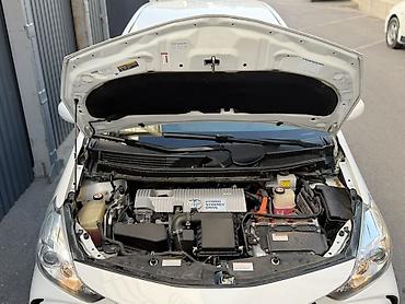 Toyota: Toyota Prius V: 2018 г., 1.8 л, Гибрид, Универсал — 6
