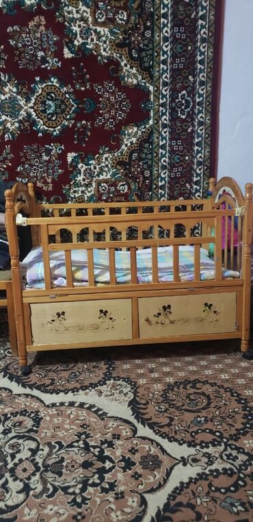 детская кровать б у в Кыргызстан | ДЕТСКИЕ КРОВАТИ: Продаю манеж детскую б/у