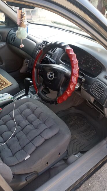 tayota runx: Mazda Familia: 2001 г., 1.6 л, Автоматические, Бензин, Хэтчбэк