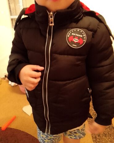 куртка осен: Куртка на мальчика 3-4годика.Осень зима отличного качества.Цена 700