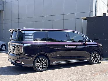 hongqi: Voyah : 2022 г., 2 л, Автомат, Бензин, Минивэн — 4