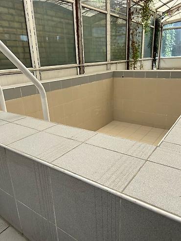 Продажа коттеджей и домов: Частный 2 уровневый дом Адрес: Бишкек, Первомайский район ( — 6