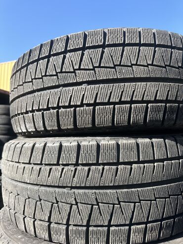 Шины: Шины 225 / 45 / R 17, Зима, Б/у, Пара, Легковые, Япония, Bridgestone