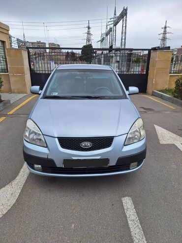 Kia: Kia Rio: 1.4 l | 2006 il Sedan