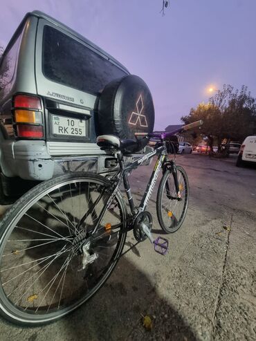 Şəhər velosipedləri: Şəhər velosipedi 28", sürətlərin sayı: 7 — 2