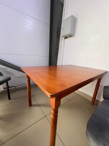 стол для компа: Стол, цвет - Коричневый, Новый