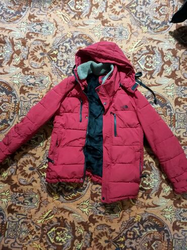 Куртки: Мужская куртка, XL (EU 42), The North Face, Б/у, цвет - Красный