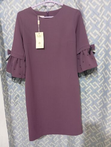 платья жен: Вечернее платье, Короткая модель, С рукавами, XL (EU 42)