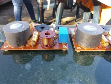 Zvučnici i stereo sistemi: Mb Quart 610-delovi -kutije prazne(bez icega) za 8 — 11