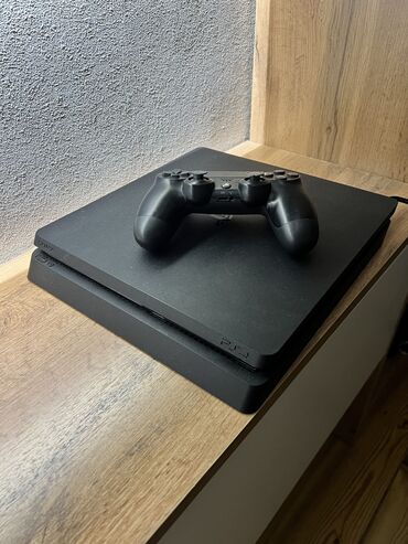 PS4 (Sony PlayStation 4): PlayStation 4 slim на 500гб по 12,02 Не прошитый Работает хорошо