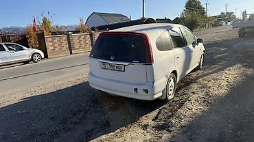 step 2: Honda Stream: 2001 г., 1.7 л, Автомат, Бензин, Минивэн — 2