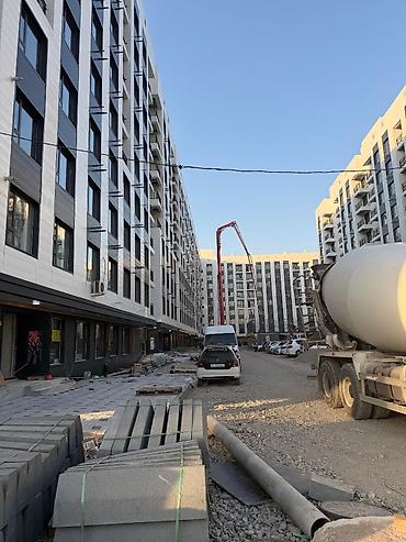 Продажа магазинов: Продажа магазинов В жилом доме, 61 м², ПСО (под самоотделку), Отдельный вход, 1 этаж — 10