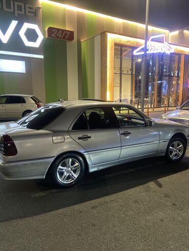 Mercedes-Benz: Mercedes-Benz C 280: 2.8 l | 1995 il Sedan — 7