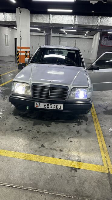 Mercedes-Benz: Mercedes-Benz W124: 1995 г., 2.2 л, Механика, Бензин, Седан