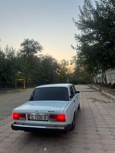 адисей капот: ВАЗ (ЛАДА) 2107: 2011 г., 1.6 л, Механика, Бензин, Седан