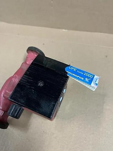 Oprema za grejanje: Grundfos cirkulaciona pumpa za grejanje – model UPE 25-40 (razmak — 7