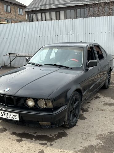 е34 коробка: BMW 525: 1992 г., 2 л, Механика, Бензин, Седан