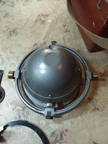 Digər kolleksiyalar: Компас морской корабельный КМ-127 производства СССР, БРОНЗА, вес 12 — 13