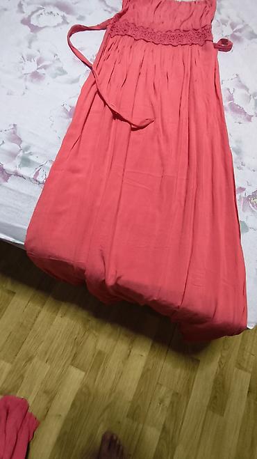 una kruna: Duga letnja haljina bez naramenica – koralno roze - Model: maxi — 4