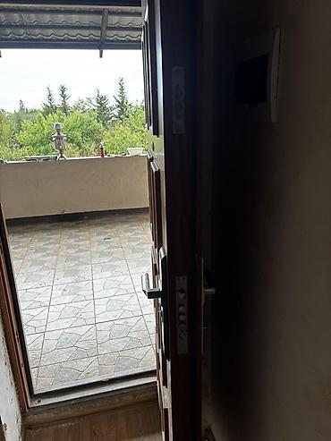 avropa qapi: Ağac dekorlu giriş qapısı - Çatdırma yocdur. - Material: taxta — 2