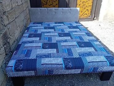 Mebellərin yığılması: Təzə çarpayılar. Taxtadan yıgılır ustu dikdən. 2 sm maçalkası var — 18