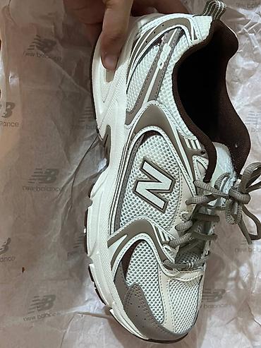 Мужская обувь: Мужские кроссовки, 41.5, New Balance, Новый, цвет - Бежевый, Платная доставка, Самовывоз — 4