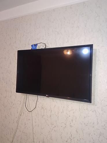 samsung ekran: LG LED televizor, təxminən 80–40 düym ekran ölçüsü (şəkillərə əsasən) — 2