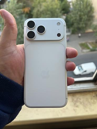 11 iphone: IPhone 17 Pro Max, 256 ГБ Характеристики по скриншотам: - Модель — 6