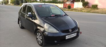машина женская: Honda Fit: 2002 г., 1.3 л, Вариатор, Бензин, Универсал
