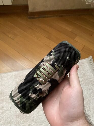 kalonka qutusu: İşlənmiş JBL Kolonka, Növ - Bluetooth, rəng - Yaşıl