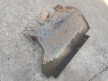 Auto delovi: Zastitni lim motora i mosta Lada 21214i Niva. Polovno, ocuvano — 2