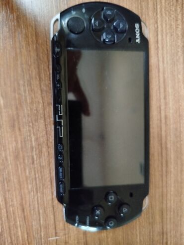 PSP (Sony PlayStation Portable): Psp Sony içində bir oyun hədiyə təcili satılır!!!!!