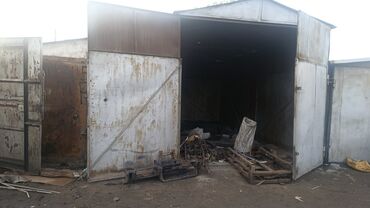 продаю гараж токмок: Металлический гараж/бокс раздвижного типа. Характеристики: - Каркас и