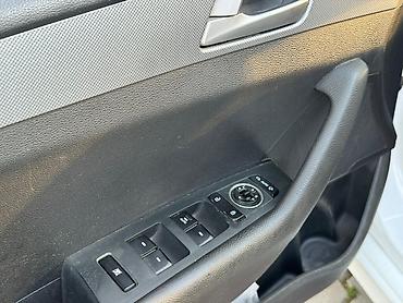 Hyundai: Hyundai Sonata: 2020 г., 2 л, Автомат, Газ, Седан — 7