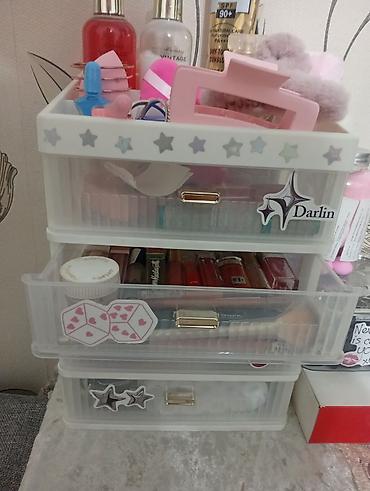 Plastik çoxseqmentli kosmetik və aksesuar təşkilatçısı - 4 ədəd