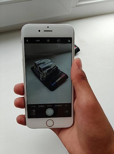 Apple iPhone: IPhone 6s, серебристый - Дисплей 4.7" Retina (1334×750), 3D Touch - — 8