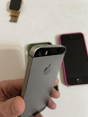 Apple iPhone: IPhone SE, Б/у, Чехол — 9